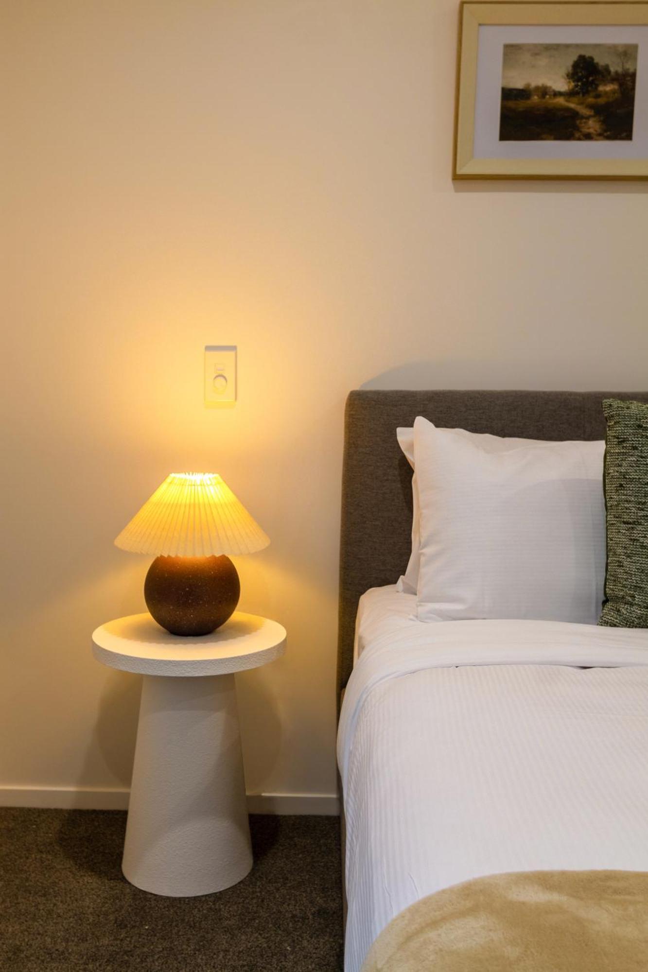Urban Retreat: 2-Br Gem In Central Christchurch Apartman Kültér fotó
