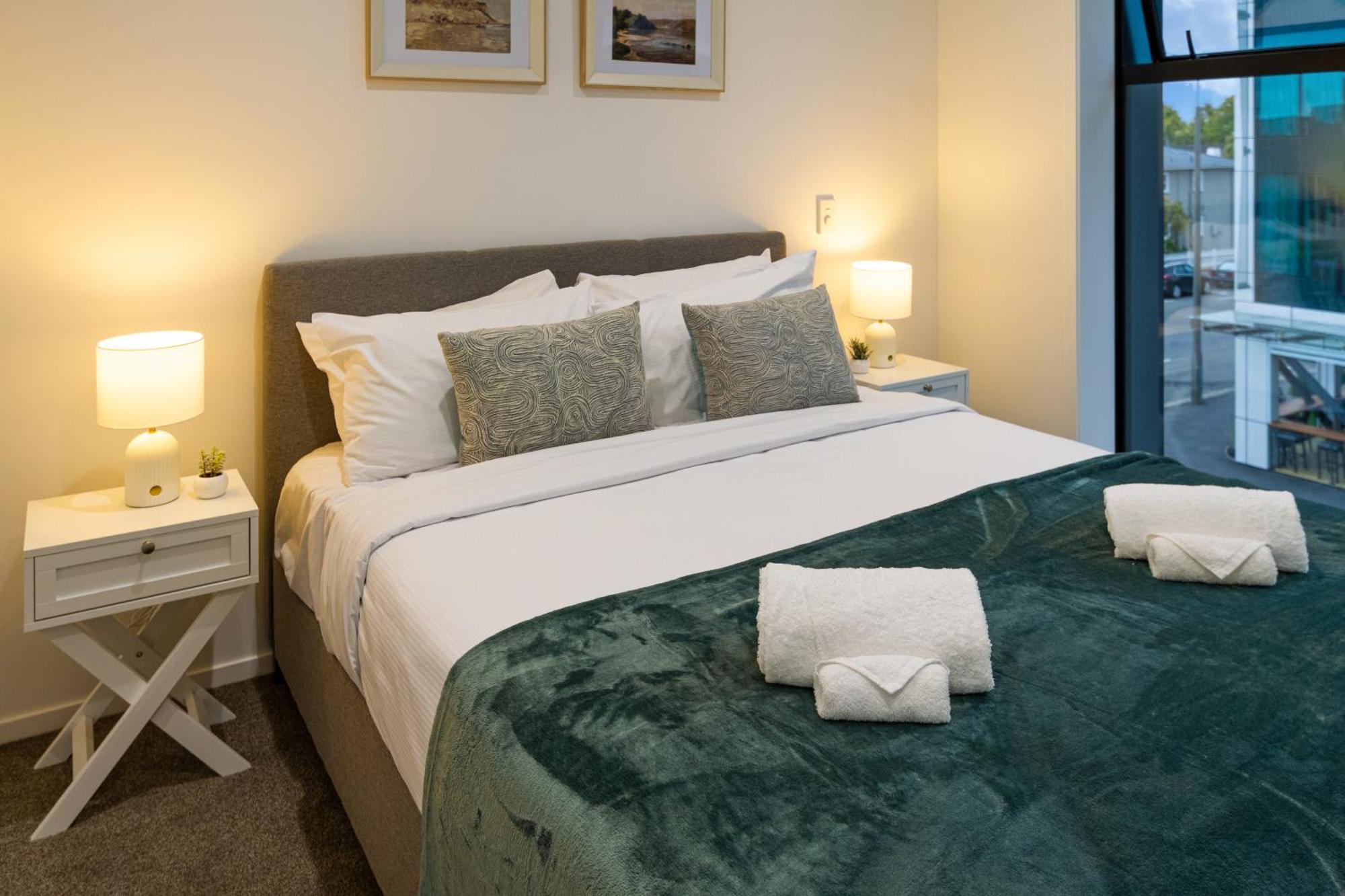 Urban Retreat: 2-Br Gem In Central Christchurch Apartman Kültér fotó