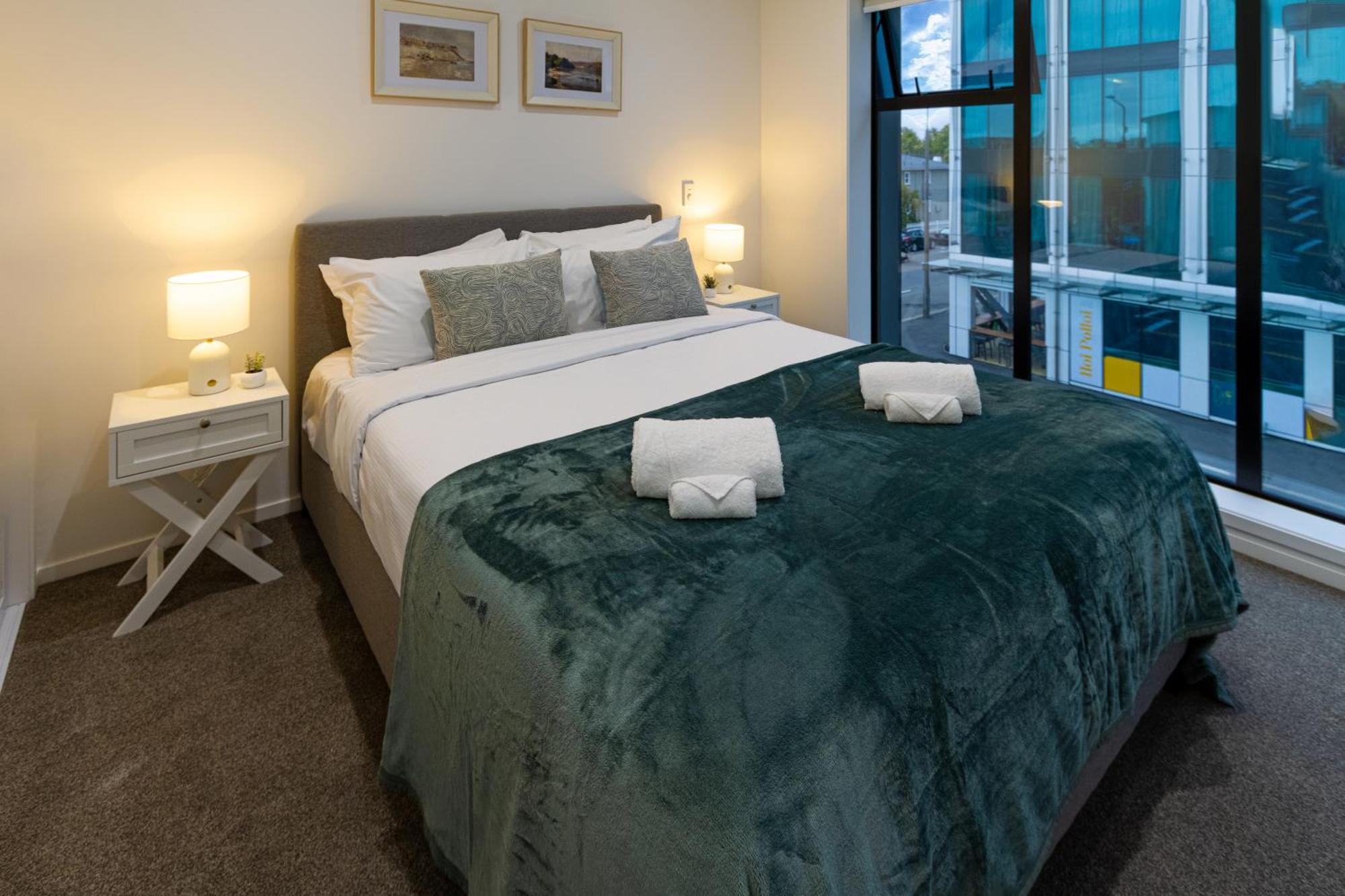 Urban Retreat: 2-Br Gem In Central Christchurch Apartman Kültér fotó